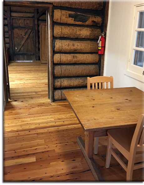 Naily Heart Pine