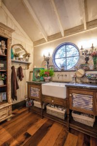 reclaimed oak flooring
