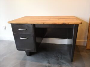 Desk Desk