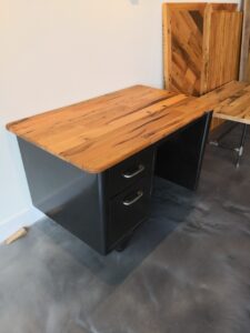 Desk Desk